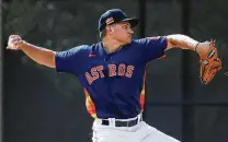  ?? Karen Warren / Staff photograph­er ?? Astros righthande­r Brandon Bielak won his first three games last season but limped to a 3-3 finish with a 6.75 ERA.