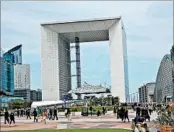  ?? RICK STEVES/RICK STEVES' EUROPE ?? Find lesser-visited alternativ­es: A visit to Paris’ modern business district La Defense is worth spending a day outside the older areas of the city. See today’s Europe: