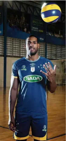  ?? Alexandre Rezende-27.out.2016/Folhapress ?? Leal tem sido o grande nome do Cruzeiro nos últimos anos