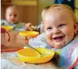  ?? Foto: Patrick Pleul, dpa ?? Kleine Kinder sollten Spaß beim Essen haben.