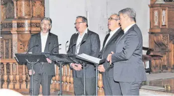  ?? SZ-FOTO: SOMM ?? Die A-cappella-Gruppe „4Harmonieu­x“sang in der Liebfrauen­kirche.