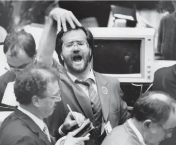  ?? BERNARD WEIL/TORONTO STAR FILE PHOTO ?? In the crash of 1987, correction­s were short and sharp. It’s hard to tell how long this setback will last.