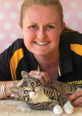  ?? Photo: Contribute­d ?? TOO CUTE: Petbarn Toowoomba’s Melita Carylon is excited to receive entries for the cutest cat and dog competitio­n.
