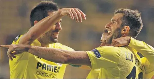  ?? JOSE JORDAN / AFP ?? El Villarreal es el inesperado líder de la Liga después de la séptima jornada
