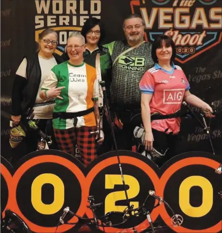  ??  ?? The five-strong Cuchulainn Archers crew get ready to compete at SouthPoint Casino, Las Vegas.