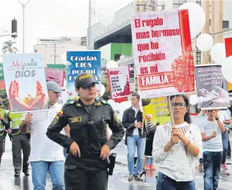  ?? LAURA SEPULVEDA / ARCHIVO ?? La violencia intrafamil­iar sigue siendo un motivo para que ciudadanos salgan a protestar a las calles.