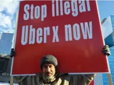  ?? DAVID RIDER/TORONTO STAR ?? Cab drivers had planned to strike on Family Day weekend to protest UberX.