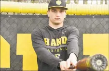  ?? Pete Paguaga / Hearst Connecticu­t Media ?? Hand’s Phoenix Billings is playing for the Hamden Miners in the CCBL this summer.