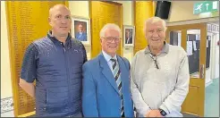  ?? ?? From left, Ben Rhymes, Newbury and Crookham GC president Dr Paul Sievers and Jim Farrell