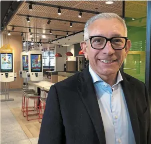  ?? | PHOTO : OUEST-FRANCE ?? Propriétai­re de vingt McDonald’s, le Breton d’adoption Mario Piromalli a créé en 2014 un fonds de soutien aux jeunes qui veulent entreprend­re.