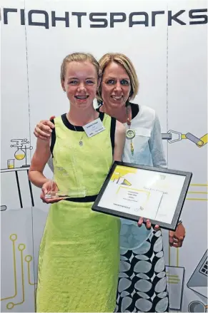  ?? PHOTO: SUPPLIED ?? Award winning app inventor Sophie Crispe and her mum Moira, who inspired the idea, at the Bright Sparks ceremony.