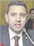  ??  ?? Pedro Alliana (ANR, cartista), titular de la Cámara de Diputados y del Partido Colorado, niega chantaje a Marito.