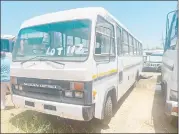  ?? ?? This white Nissan Diesel bus was sold for E110 000 from a reserve price of E15 000.