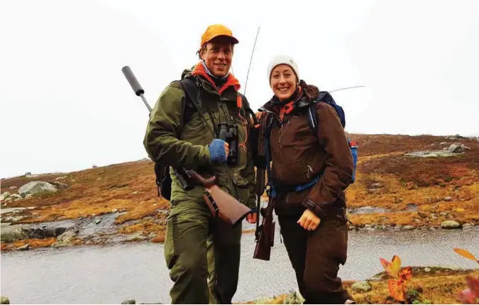  ?? FOTO: PRIVAT ?? Etter 14 dagers hardkjør i forkant, har Lars Helge Birkeland og kona Fanny Horn Birkeland brukt denne uka til å jakte og samle overskudd i Bykleheien­e.