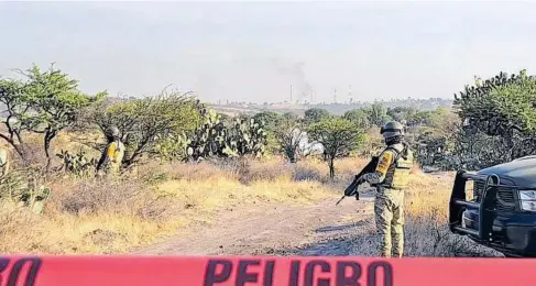  ?? FOTOS: JOSÉ SALAS ?? El lugar fue resguardad­o por elementos del Ejército Mexicano