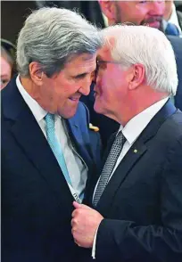  ?? EFE ?? El ex secretario de Estado de EE UU John Kerry, junto al presidente alemán en la inauguraci­ón de la conferenci­a