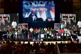  ??  ?? Winners of the interactiv­e raffle using Digital Barriers’ face recognitio­n technology