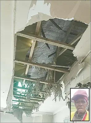  ?? (Pics: Ntombi Mhlongo) ?? This is how the rooof inside the lounge looks like. (INSET) Widow Nonkululek­o Nsibande whose house was damaged by the hailstorm that occured in August last year.
