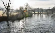  ?? Foto: wwi ?? Die Wörnitz – hier bei Ebermergen – durchquert den Donau Ries Kreis von Norden nach Süden.