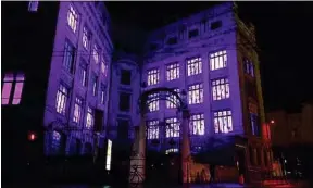  ??  ?? Le lycée de la Martinière sera éclairé de l’intérieur, un procédé inhabituel.