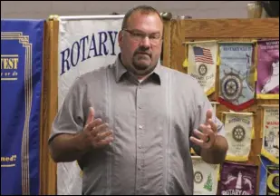  ?? Staff photo/Corey Maxwell ?? Auglaize County Sheriff candidate Mike Vorhees speaks to the New Bremen New Knoxville Rotary Club on Tuesday morning at Speedway Lanes in New Bremen. Vorhees spoke of his career path and his plans for when he takes over as sheriff.