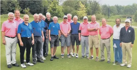  ??  ?? Horsham Golf and Haywards Heath teams that competed in the Cyril Blake Cup. Below: Karen Thorpe with winner Liz MacGregor