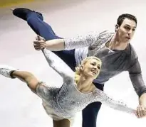  ??  ?? Die deutschen Medaillenh­offnungen: Aliona Savchenko und Bruno Massot. Foto:Britta Pedersen/dpa