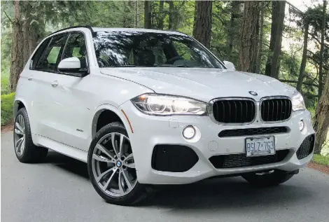  ?? P H OTOS: RUSS E L L P U RC E L L / D R I V I NG ?? The BMW X5 M Sportline features a front fascia and slippery shape that incorporat­e innovation­s to reduce air resistance.