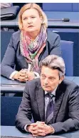  ?? FOTO: DPA ?? Die neue Wehrbeauft­ragte Eva Högl und SPD-Fraktionsc­hef Rolf Mützenich im Bundestag.