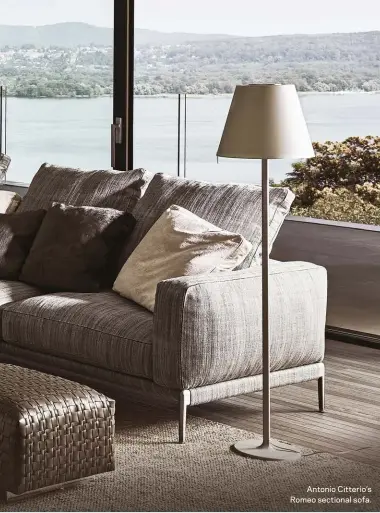  ??  ?? Antonio Citterio’s Romeo sectional sofa.