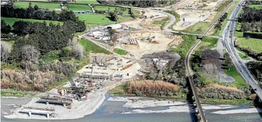  ??  ?? The $330 million Peka Peka to Otaki ¯ Expressway is set to open in 2020, the same time as Transmissi­on Gully.