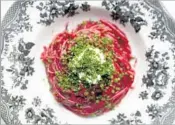  ??  ?? BEET PASTA with goat cheese, poppyseeds and chives at the Cento pop-up inside Mignon in L.A.