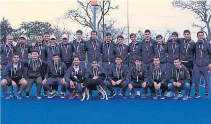  ?? (PRENSA CAH) ?? En el podio. Jockey Club Córdoba goleó ayer a Andino y ganó la medalla de bronce en el Argentino.