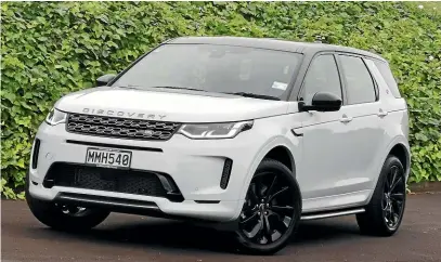  ?? DAMIEN O'CARROLL/ STUFF ?? The more things change: 70 per cent of the Discovery Sport's body panels are actually new.