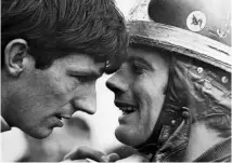  ??  ?? Left: Giacomo Agostini gives Robin a quick debrief in 1968. The two still stay in touch