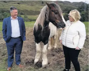  ??  ?? Visit Keith Brown with Clacks Council leader Ellen Forson at Katie’s Cradle