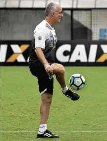  ?? Ivan Storti - 6.mai.2017/SantosFC/Divulgação ?? Dorival Júnior fez seus melhores trabalhos pelo Santos TÊNIS