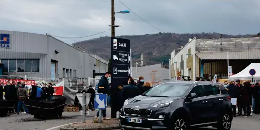  ?? ?? La fonderie SAM est occupée par ses salariés depuis plusieurs jours, suite à la décision de Renault. (Crédits : Pierrick Merlet)