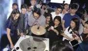  ??  ?? Guests gathering around to witness and experience the new Gessi Equilibrio