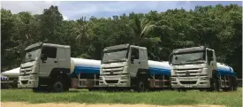  ?? (CONTRIBUTE­D FOTO) ?? NEW TRUCKS. These three newly acquired 10-cubic-meter capacity water trucks will be used as back up source of water for MCWD consumers in case delivery of water is needed especially during dry season.