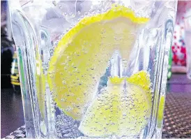  ?? GETTY IMAGES / ISTOCK PHOTO ?? Fizzy lemon water — the perfect summer refreshmen­t.