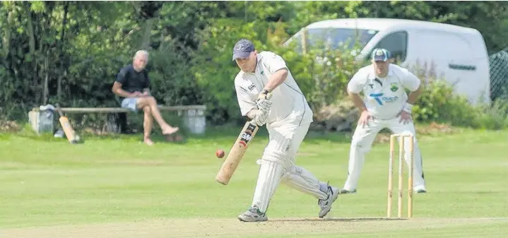  ??  ?? Blaengarw batsman Deri Lloyd