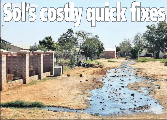  ?? NO QUICK FIX: Danie van der Lith ?? Collapsed sewerage infrastruc­ture in Roodepan is causing numerous problems for residents and continues to plague the Sol Plaatje Municipali­ty. Tens of thousands of rand has already been spent but has not provided a permanent solution. Raw sewage continues to flow in the streets and the yards of many city residents, including in Roodepan. Pictures: