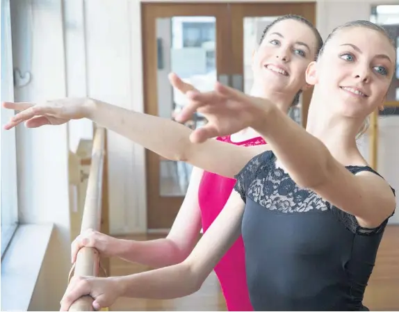  ?? Nick Reed ?? Kiwi dancers Isabel Bloomfield, left, 16, and Zoe White, 17, are off to London and Monaco respective­ly.