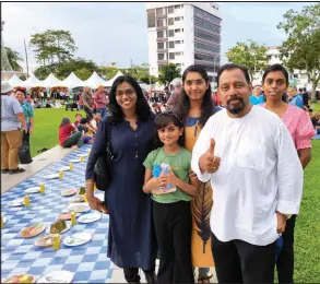  ?? ?? Manogaran (right) with his family at the ‘Sungkei Perdana’.