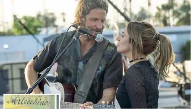  ??  ?? In apertura Bradley Cooper (anche regista) e Lady Gaga in «A star is born»; sotto l’ingresso del cinema Arlecchino in via San Pietro all’Orto