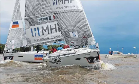  ?? FOTO: VG ?? Maxime Mesnil (vorne) unterlag voriges Jahr im Finale des Match Race Germany. Dieses Jahr kommt der Franzose erneut nach Langenarge­n.