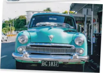  ??  ?? Above: Mid-1950s Vauxhall Velox, Morningsid­e, Auckland 2007