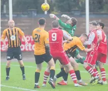  ??  ?? On form Scorers Dylan Mackin (9), Neil McLoughlin and Danny Jardine cause trouble in Berwick’s defence