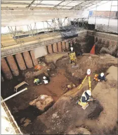  ?? UNIVERSITY OF LEICESTER ARCHAEOLOG­ICAL SERVICES VIA AP ?? THIS FEB. 2023 PHOTO, ISSUED ON TUESDAY MARCH 7 by the University of Leicester, shows an archaeolog­ical dig in the grounds of Leicester Cathedral, which began in October 2021.